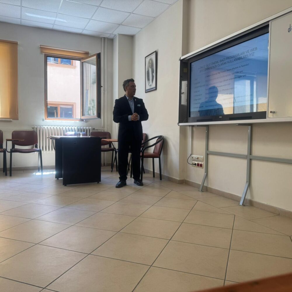 f474e979-d0a2-498e-b94d-714344569cdf